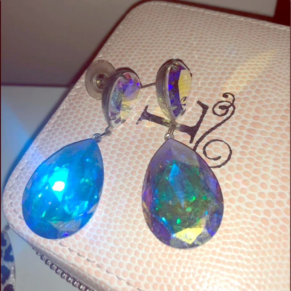 Iridescent earrings